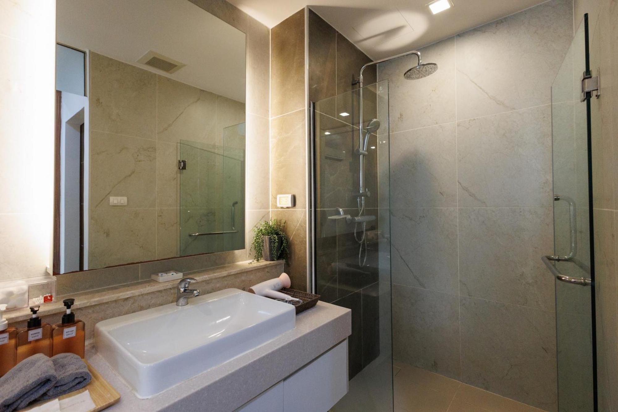 The Astra Center Apartment *